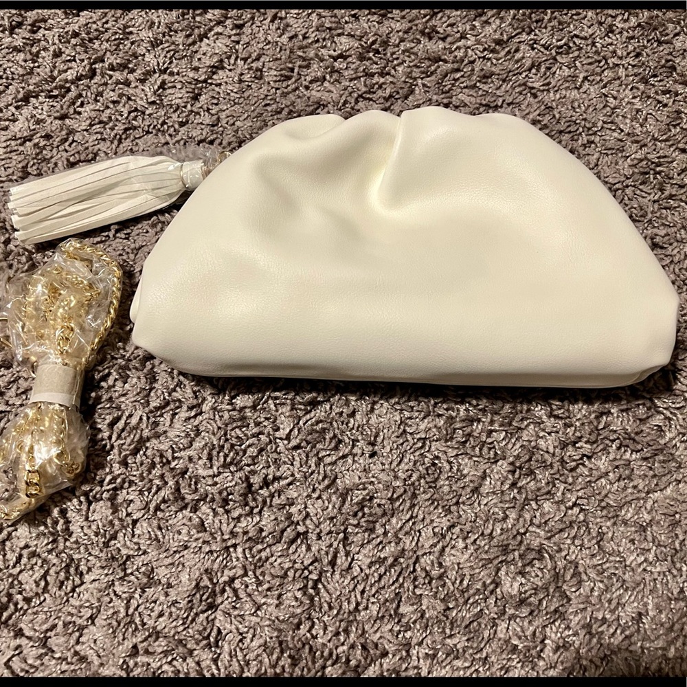 Curateur Understated Leather White Vegan Leather Clutch / Crossbody Purse - New